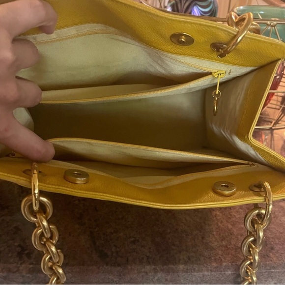 💛 Chanel 💛 yellow caviar shoulder tote vintage custom - Picture 12 of 15